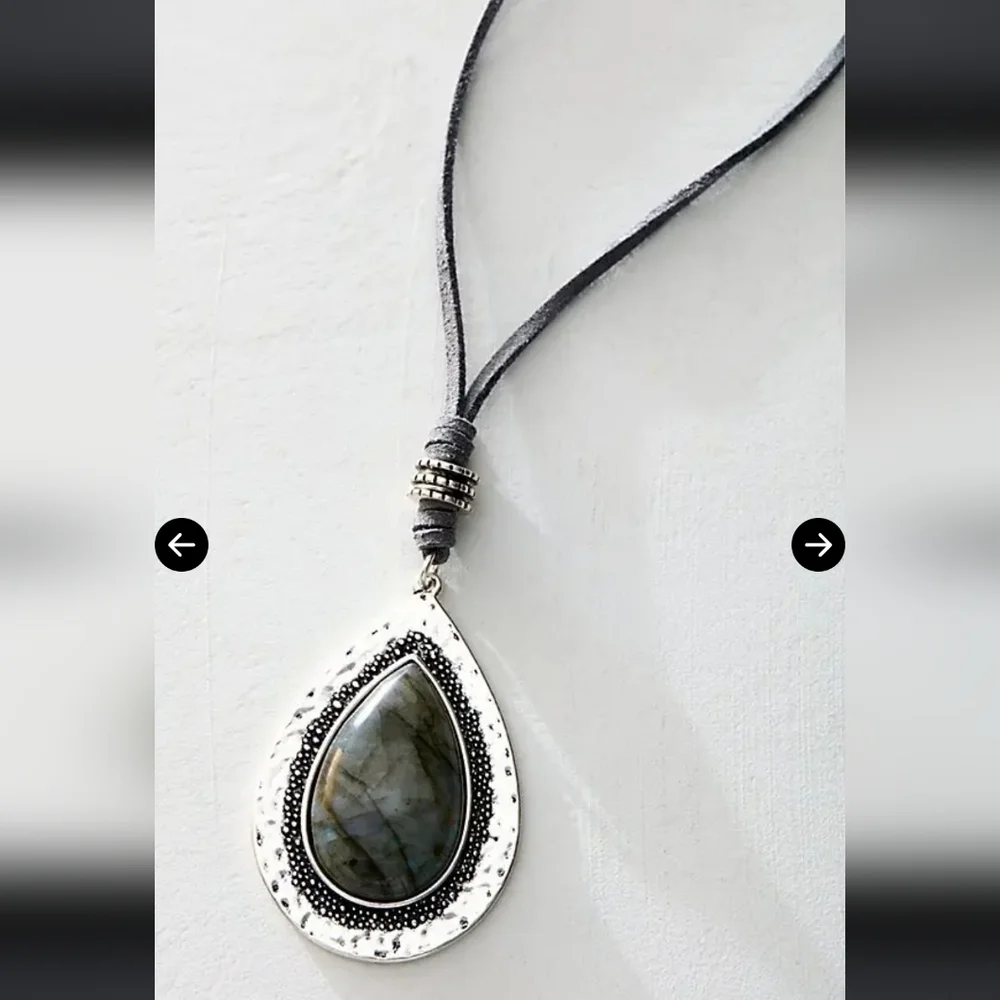 NWT! Free People, Freefall Pendant Necklace - Multi/Labrodite, MSRP $30